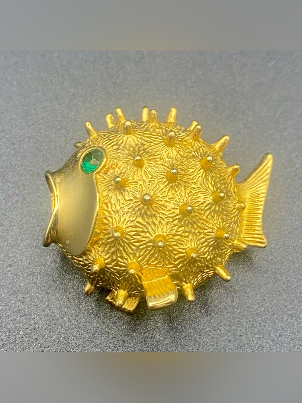 Vintage Signed AFJ Gold Tone Puffer Fish Brooch - Green Rhinestone Eye